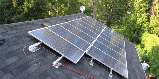 Montaggio solare su tetto in scandole - Lampeggiante FV