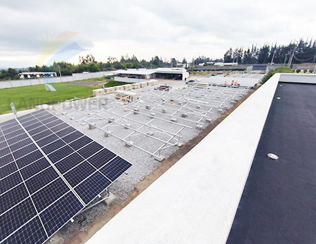 Ecuador Montaggio solare a terra 334,4KW e montaggio su tetto 231KW